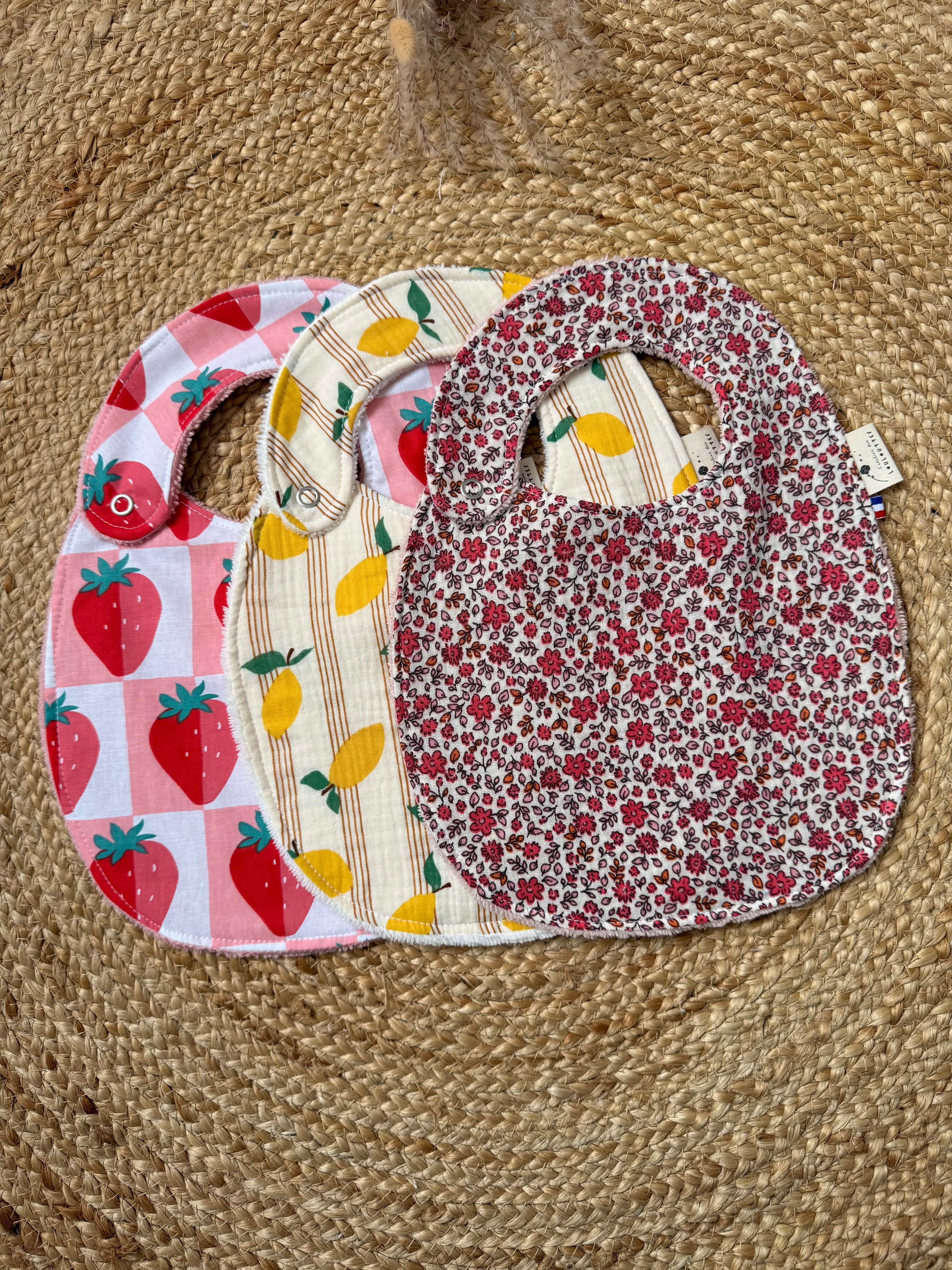 Bavoir rond bébé personnalisé